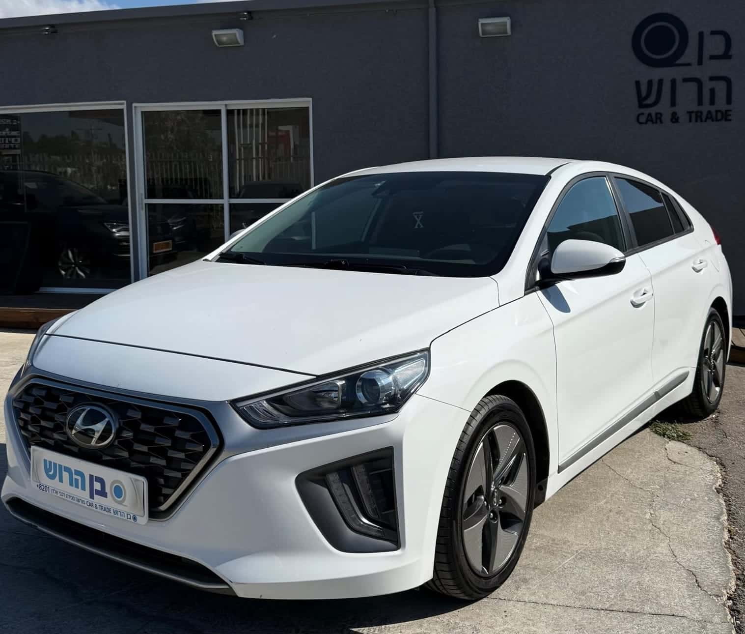 יונדאי איוניק