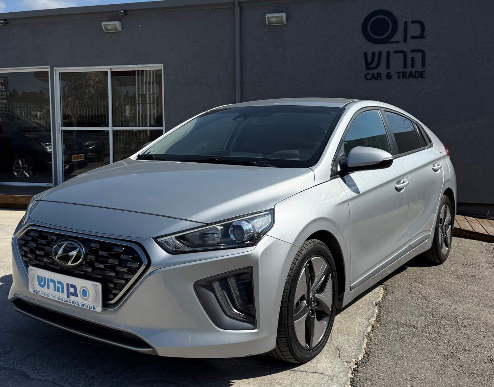 יונדאי איוניק